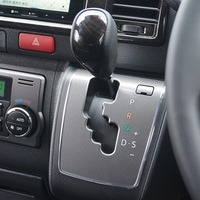 5749 ハイエース スーパーGL ダークプライムⅡ  2WD 2,000cc ガソリン車 2/5人乗り 11kmのサムネイル