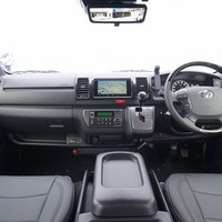 5749 ハイエース スーパーGL ダークプライムⅡ  2WD 2,000cc ガソリン車 2/5人乗り 11kmのサムネイル