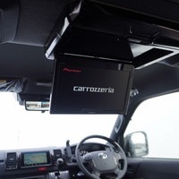 5749 ハイエース スーパーGL ダークプライムⅡ  2WD 2,000cc ガソリン車 2/5人乗り 11kmのサムネイル