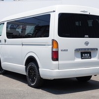 5151　【内装架装車】ハイエース ワゴンGL 2WD 2,700cc (ガソリン) 10人乗車 10kmのサムネイル