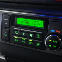 5993 令和4年式 ハイエース スーパーGL ダークプライムⅡ 4WD 2,800cc (ディーゼル車) 2/5人乗車 0.7万kmのサムネイル