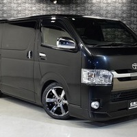 5988 平成31年式 ハイエース スーパーGL  50周年アニバーサリー 2WD 2,800cc (ディーゼル車) 2/5人乗車 7.3万kmのサムネイル