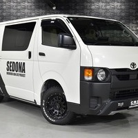 5701 令和7年登録 ハイエース DX セドナ タイプⅢ架装車 4WD 2800cc(ディーゼル車) 6人乗車 0.2万km 車検令和9年4月2日のサムネイル