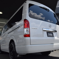 5140 千葉店【City Offload STYLE】ハイエース ワゴンGL ベッドキットⅣ 2WD 2,700CC ガソリン車 10人乗りのサムネイル
