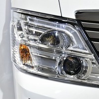 5968 日産 キャラバン GRANDプレミアム GX (MC後モデル)2WD 2,400cc(ディーゼル車) 2/5人乗車 10kmのサムネイル