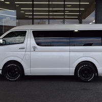 5140 千葉店【City Offload STYLE】ハイエース ワゴンGL ベッドキットⅣ 2WD 2,700CC ガソリン車 10人乗りのサムネイル