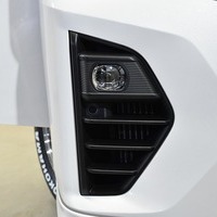 5968 日産 キャラバン GRANDプレミアム GX (MC後モデル)2WD 2,400cc(ディーゼル車) 2/5人乗車 10kmのサムネイル