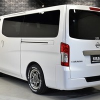 5968 日産 キャラバン GRANDプレミアム GX (MC後モデル)2WD 2,400cc(ディーゼル車) 2/5人乗車 10kmのサムネイル