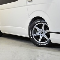 5160 ハイエース ワゴンGL  2WD 2,700CC ガソリン車 3ナンバー 10人乗り ベットキットⅤ タイプⅡ架装のサムネイル