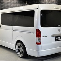 5162 ハイエース ワゴンGL  2WD 2,700CC ガソリン車 3ナンバー 10人乗りのサムネイル