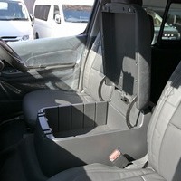 5909.令和7年式 キャラバン グランドプレミアムGX 2WD 2,400cc ディーゼル車 走行12キロ 新車未登録のサムネイル