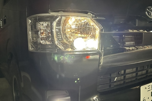 CRS名古屋　名古屋店井上のハイエースカスタムブログ　「LEDバルブ・ブレーキパッド・シートカバー」サムネイル