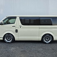 5449　平成30年式　ハイエース　スーパーGL　2WD　2000cc　ガソリン車　5人乗り　2.3万kmのサムネイル