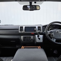 5449　平成30年式　ハイエース　スーパーGL　2WD　2000cc　ガソリン車　5人乗り　2.3万kmのサムネイル