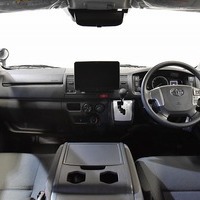 5828 ハイエース DX 2WD 2800cc ディーゼル車 3/6人乗り 13kmのサムネイル