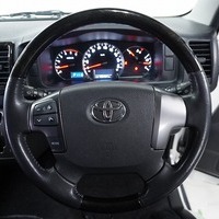 6135 平成29年式 ハイエース スーパーGL ダークプライム 2WD 3,000cc (ディーゼル車) 2/5人乗車 10.6万km 車検受け渡しのサムネイル