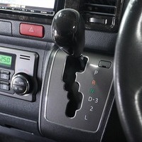 6135 平成29年式 ハイエース スーパーGL ダークプライム 2WD 3,000cc (ディーゼル車) 2/5人乗車 10.6万km 車検受け渡しのサムネイル