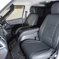 6135 平成29年式 ハイエース スーパーGL ダークプライム 2WD 3,000cc (ディーゼル車) 2/5人乗車 10.6万km 車検受け渡しのサムネイル