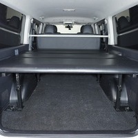 6135 平成29年式 ハイエース スーパーGL ダークプライム 2WD 3,000cc (ディーゼル車) 2/5人乗車 10.6万km 車検受け渡しのサムネイル