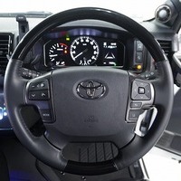 6136 令和7年式 ハイエース スーパーGL ダークプライムS 4WD 2,800cc (ディーゼル車) 2/5人乗車 0.7万km 車検令和9年2月25日のサムネイル