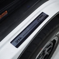 6136 令和7年式 ハイエース スーパーGL ダークプライムS 4WD 2,800cc (ディーゼル車) 2/5人乗車 0.7万km 車検令和9年2月25日のサムネイル