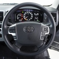 5242 ハイエース ワゴンGL  4WD 2,700CC ガソリン車 3ナンバー 10人乗り ベットキットⅣ タイプⅡ架装のサムネイル