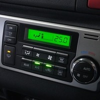 5242 ハイエース ワゴンGL  4WD 2,700CC ガソリン車 3ナンバー 10人乗り ベットキットⅣ タイプⅡ架装のサムネイル