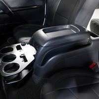 6130 平成28年式 ハイエース スーパーGL ダークプライム 2WD 3,000cc (ディーゼル車) 2/5人乗車 10.5万kmのサムネイル