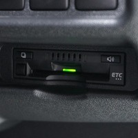 6080 令和1年式 ハイエース スーパーGL  50周年アニバーサリー 2WD 2,800cc (ディーゼル車) 2/5人乗車 7.6万kmのサムネイル