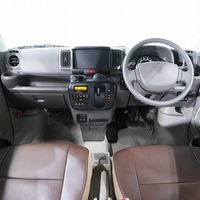 5972 令和7年式 登録済未使用車 スズキ エブリイ Ｊリミテッド 2WD・CVT(ガソリン車) 2/4人乗車 12km 車検:令和9年9月25日のサムネイル