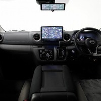 5867  令和7年式 キャラバン グランドプレミアムGX 2WD 2,400cc (ディーゼル) 2/5人乗車 18kmのサムネイル