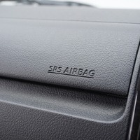 6119 令和5年式 ハイエース スーパーGL ダークプライムⅡ　2WD 2,800cc (ディーゼル) 2/5人乗車 1.6万kmのサムネイル