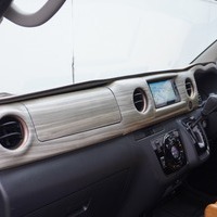 5699 令和5年式 キャラバン グランドプレミアムGX 2WD 2,000cc (ガソリン) 2/5人乗車 4.6万kmのサムネイル