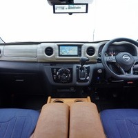 5699 令和5年式 キャラバン グランドプレミアムGX 2WD 2,000cc (ガソリン) 2/5人乗車 4.6万kmのサムネイル