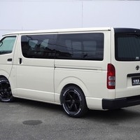 5828 ハイエース DX 2WD 2800cc ディーゼル車 3/6人乗り 13kmのサムネイル