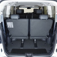 5579 令和7年式 登録済未使用車 三菱デリカ D:5 CHAMONIX  電動サイドステップ有 4WD 2,200cc (ディーゼル車)  8人乗り 8km 車検:令和10年10月のサムネイル