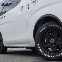 5867  令和7年式 キャラバン グランドプレミアムGX 2WD 2,400cc (ディーゼル) 2/5人乗車 18kmのサムネイル