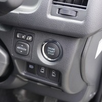 5929 ハイエース スーパーGL 2WD 2,800cc ディーゼル車 2/5人乗り 10kmのサムネイル