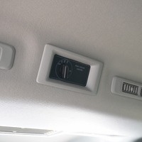 5867  令和7年式 キャラバン グランドプレミアムGX 2WD 2,400cc (ディーゼル) 2/5人乗車 18kmのサムネイル