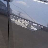 5586 【新車登録済み未使用車】 令和7年式 三菱 デリカD5 シャモニー 4WD 2,300cc (ディーゼル) 8人乗車 13kmのサムネイル