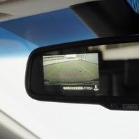 5586 【新車登録済み未使用車】 令和7年式 三菱 デリカD5 シャモニー 4WD 2,300cc (ディーゼル) 8人乗車 13kmのサムネイル