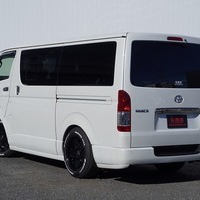 5430　令和4年式　ハイエース　スーパーGL　ダークプライムⅡ　2WD　2000cc　ガソリン車　5人乗り　3.3万kmのサムネイル