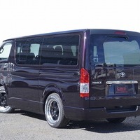 5672　令和3年式　ハイエース　スーパーGL　ダークプライムⅡ　2WD　2800cc　ディーゼル車　5人乗り　4.9万kmのサムネイル