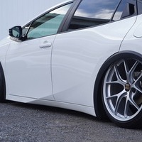 6109　令和6年式　プリウス　X　ハイブリッド　エアサス換装車　2WD　1800cc　5人乗り　0.8万kmのサムネイル