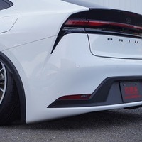 6109　令和6年式　プリウス　X　ハイブリッド　エアサス換装車　2WD　1800cc　5人乗り　0.8万kmのサムネイル