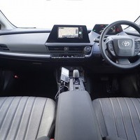 6109　令和6年式　プリウス　X　ハイブリッド　エアサス換装車　2WD　1800cc　5人乗り　0.8万kmのサムネイル