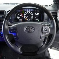 6075 令和5年式 ハイエース スーパーGL ダークプライムⅡ 2WD 2,800cc (ディーゼル車) 2/5人乗車 2.3万kmのサムネイル