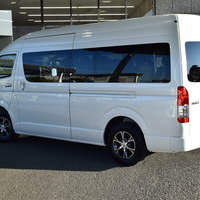 5869　登録済み未使用車　令和7年式 ハイエース グランドキャビン 2WD 2700cc ガソリン車 10人乗り 8kmのサムネイル