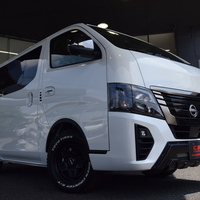 5966　登録済未使用車 令和7年式キャラバン グランドプレミアムGX(MC後モデル) 2WD 2,400cc (ディーゼル車) 5人乗車のサムネイル