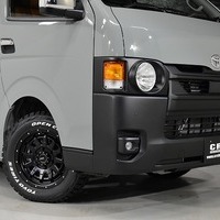 5891 令和7年式 ハイエース スーパーGL 2WD 2,000cc (ガソリン) 2/5人乗車 0.3万km 車検令和9年6月8日のサムネイル